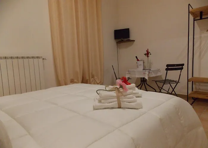 فندق مبيت وإفطار Sul Colle 3*